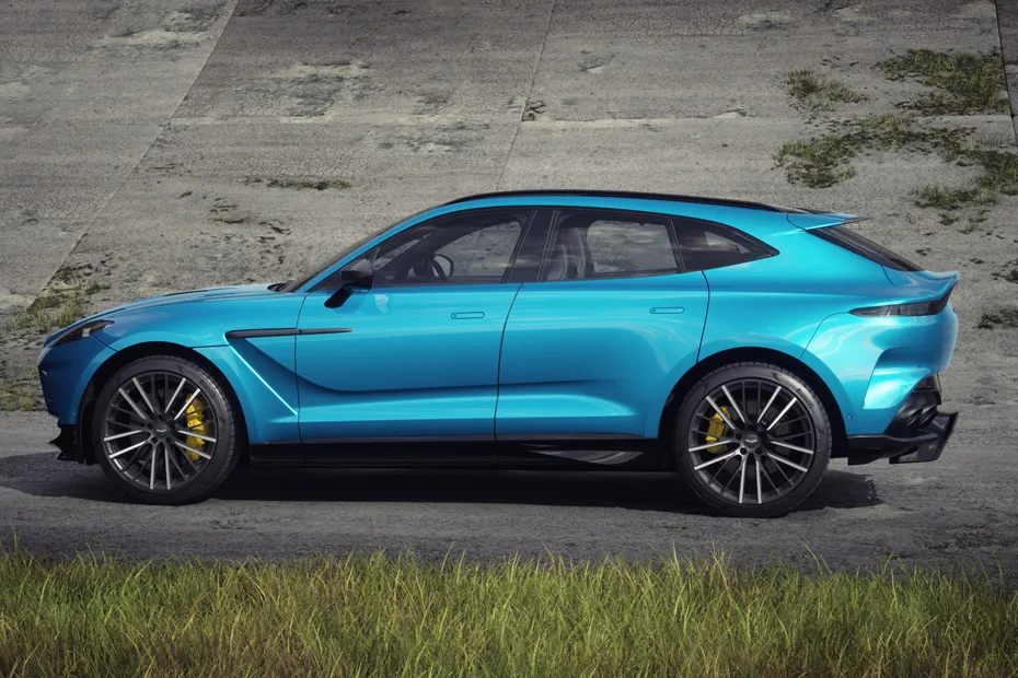 Aston Martin DBX exterior view 3
