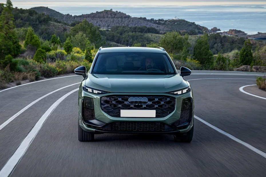 Audi Q3 2026 — Exterior Image