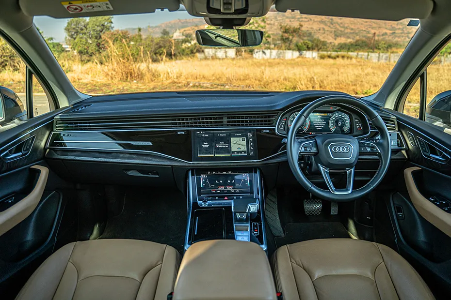 Audi Q7 Interior — Dashboard