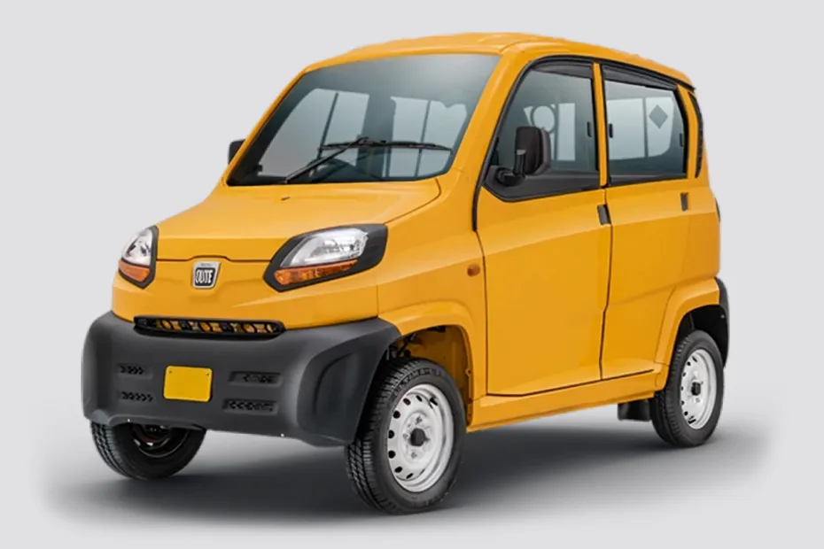 Bajaj Qute front view