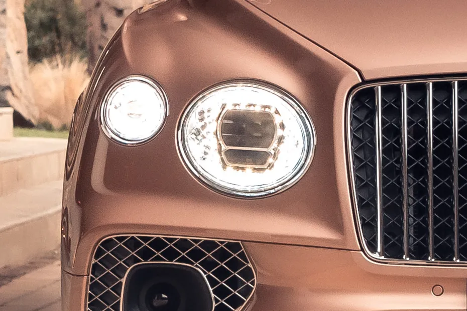 Bentley Bentayga EWB — Headlight