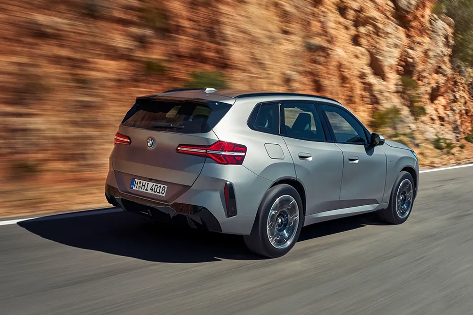 BMW X3 exterior view 6