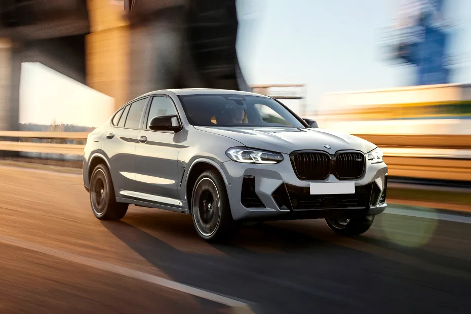 BMW X4 exterior view 5