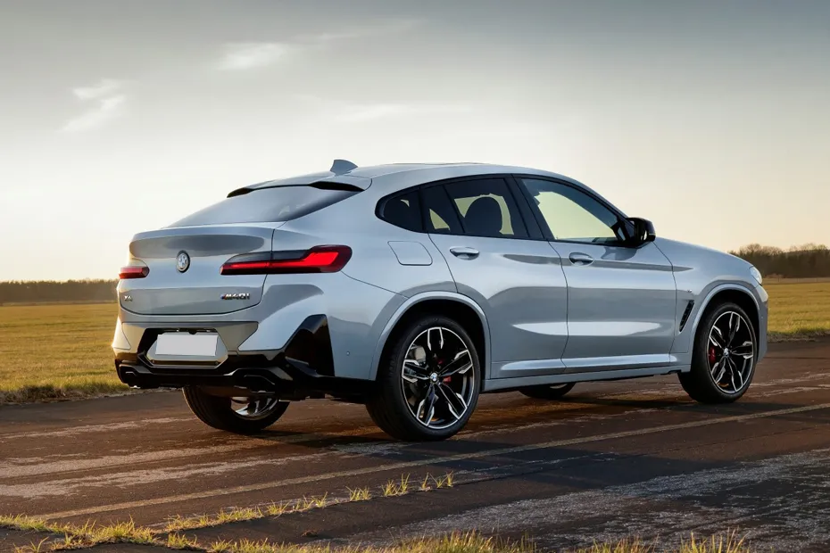 BMW X4 exterior view 4