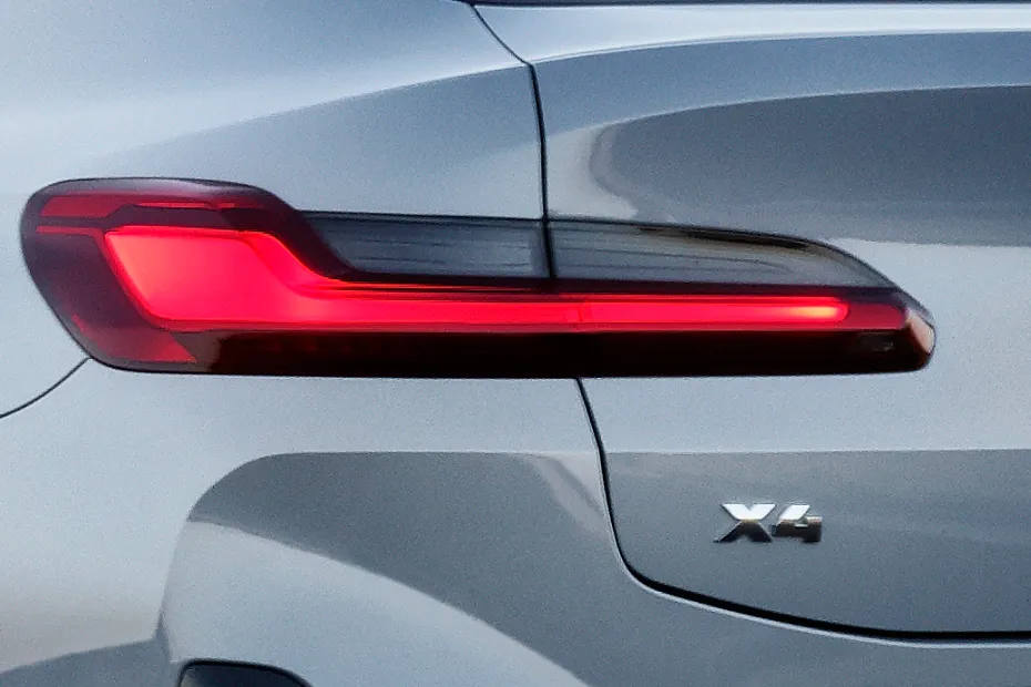 BMW X4 — Taillight