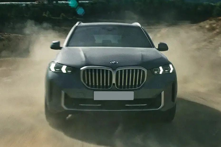 BMW X5 exterior view 2