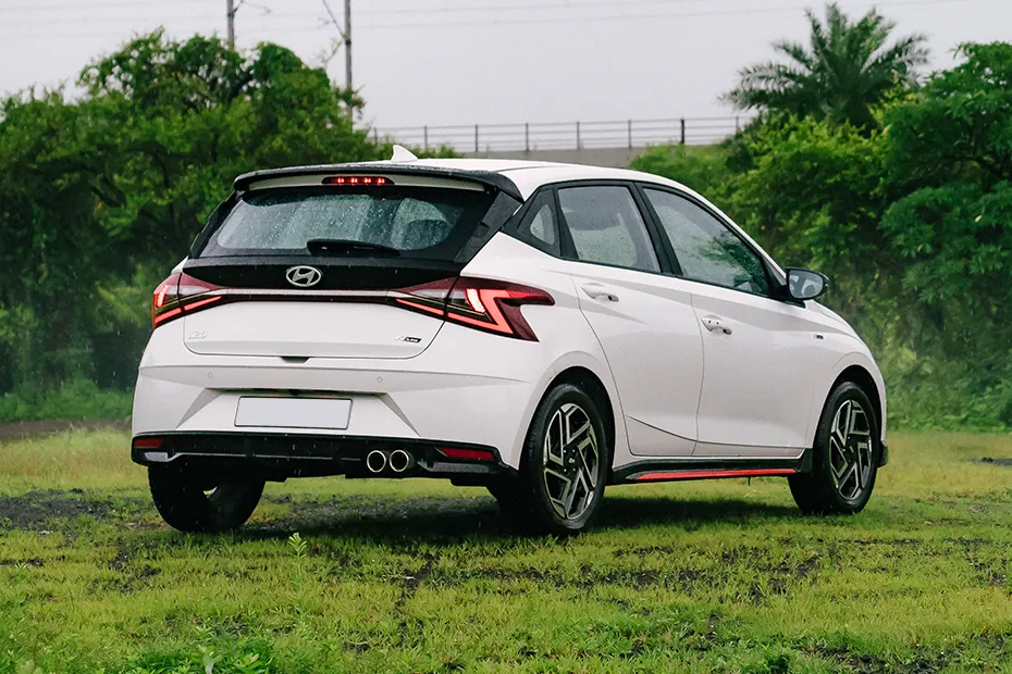 Hyundai i20 N-Line exterior view 6