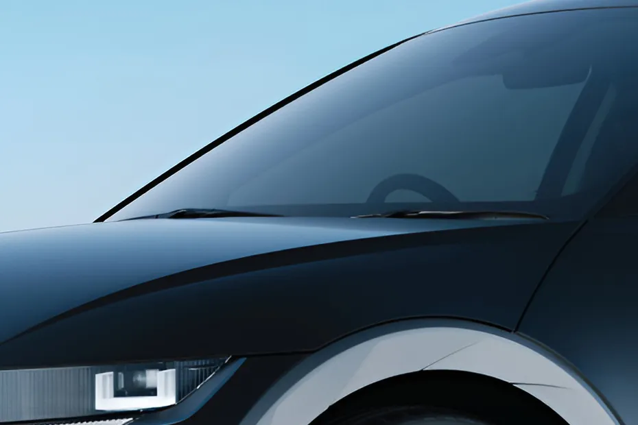 Hyundai IONIQ 5 exterior view 6
