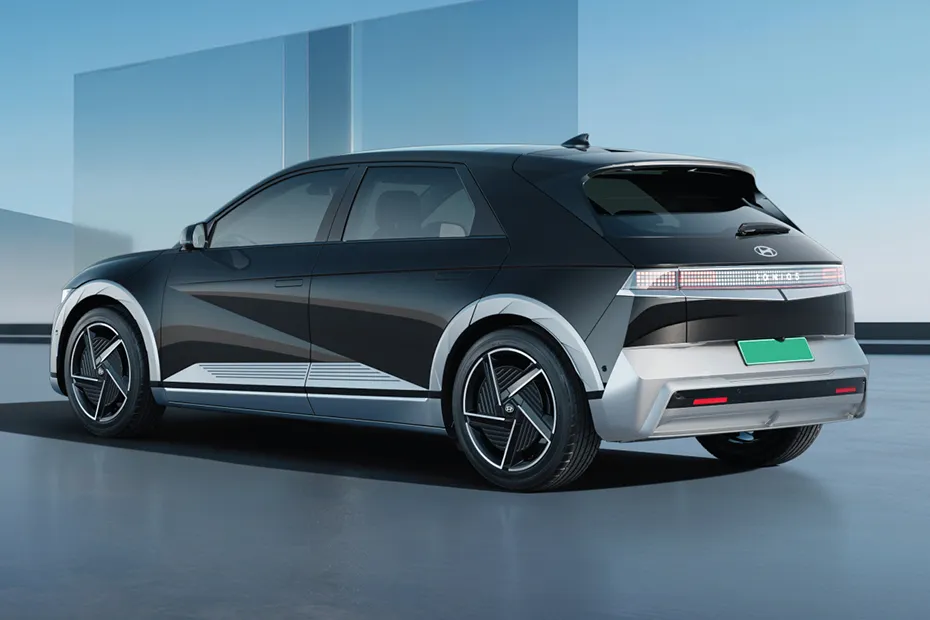 Hyundai IONIQ 5 exterior view 2