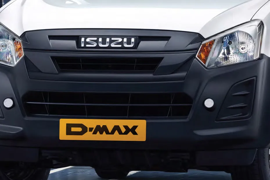 Isuzu D-Max exterior view 6