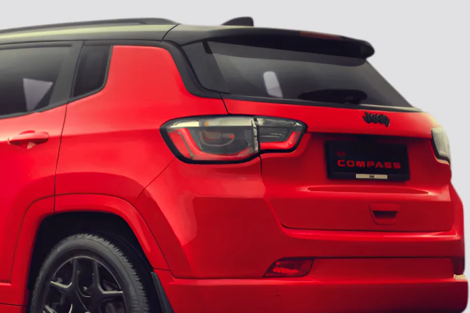 Jeep Compass exterior view 6