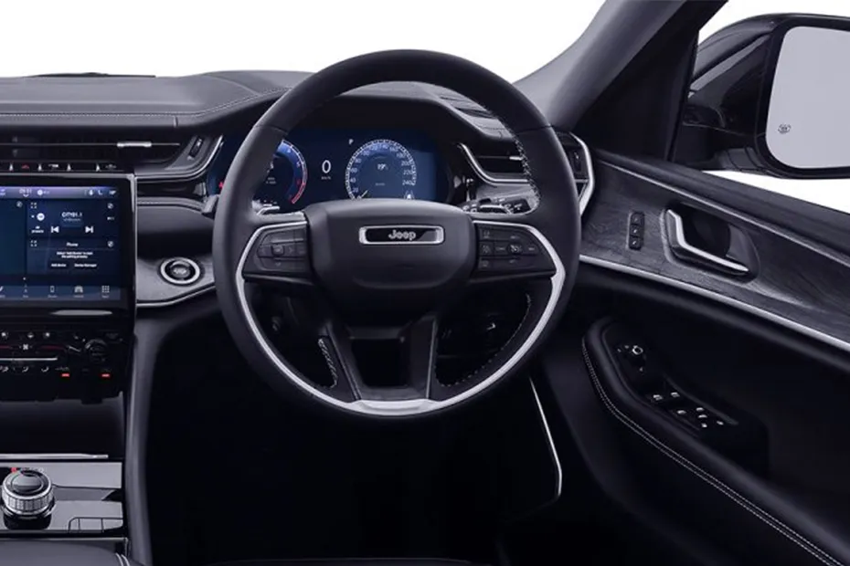 Jeep Grand Cherokee Interior — Steering Wheel