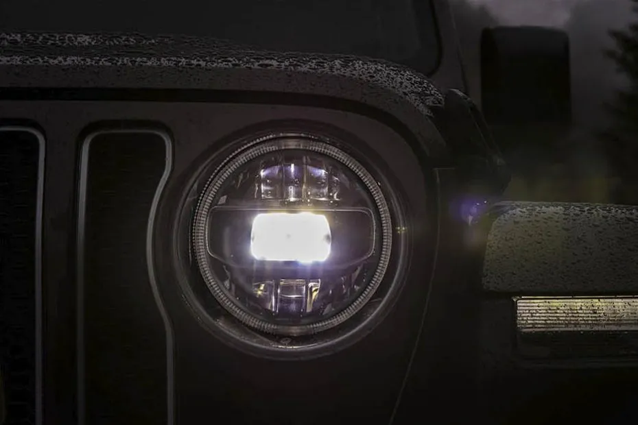 Jeep Wrangler 2023-2024 — Headlight