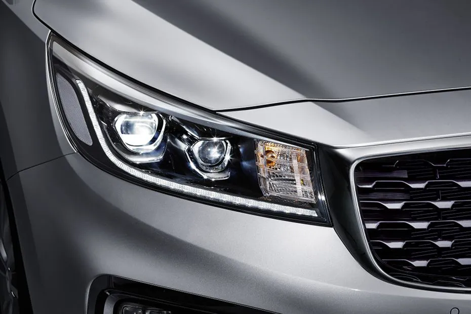 Kia Carnival 2020-2023 — Headlight