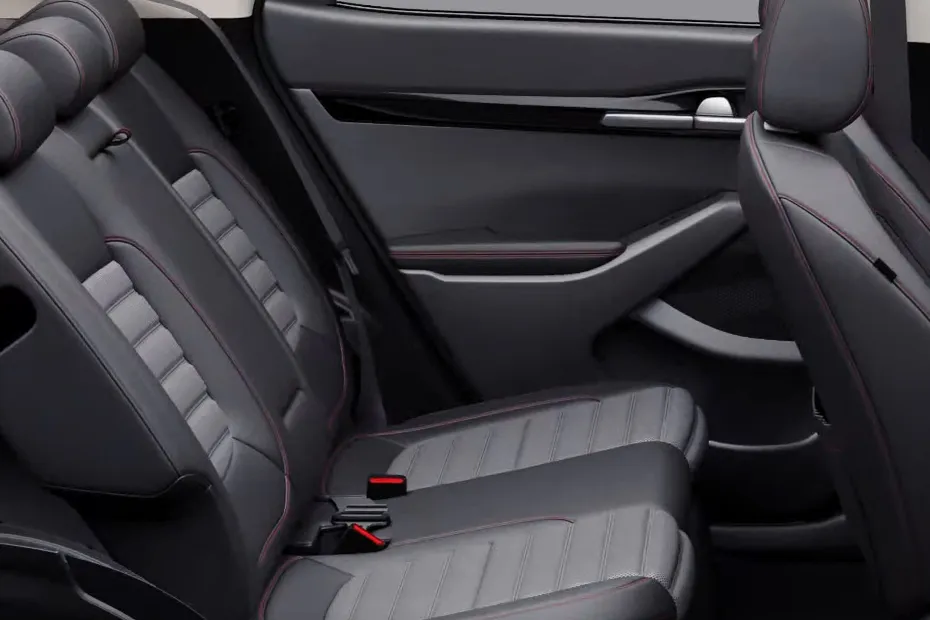 Kia Seltos 2019-2023 Interior — Rear Seats