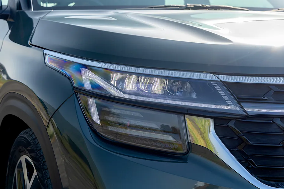 Kia Seltos 2023-2025 — Headlight
