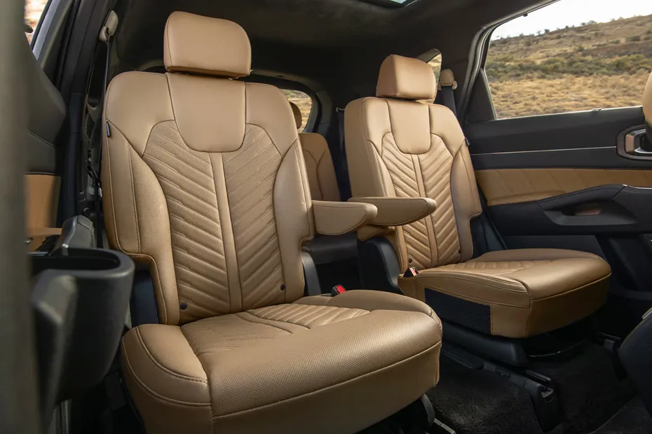 Kia Sorento Interior — Rear Seats