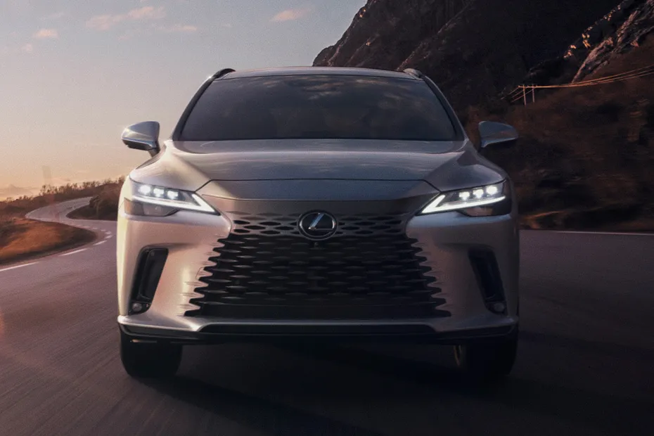 Lexus RX exterior view 2