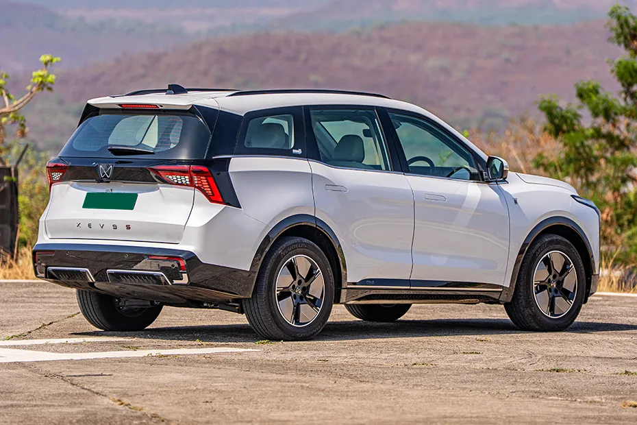 Mahindra XEV 9S
