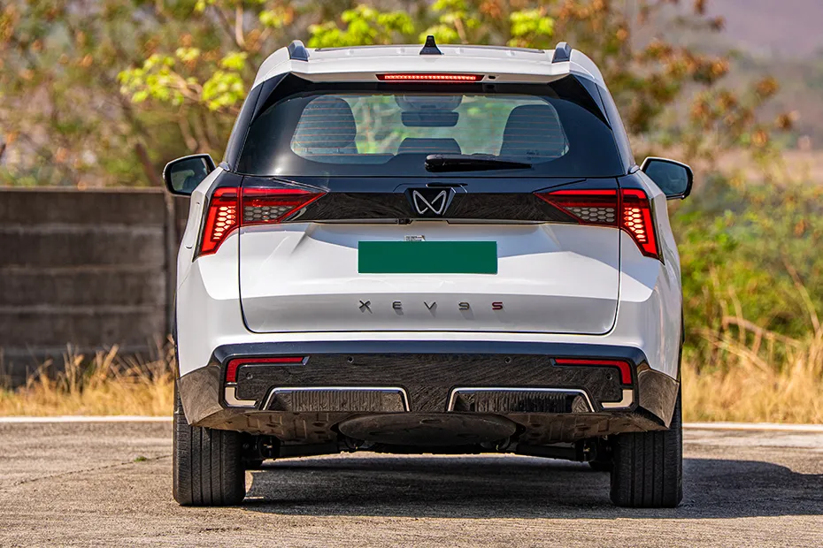 Mahindra XEV 9S