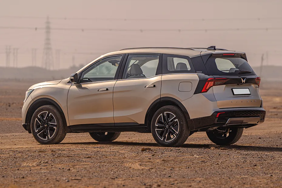 Mahindra XUV 7XO