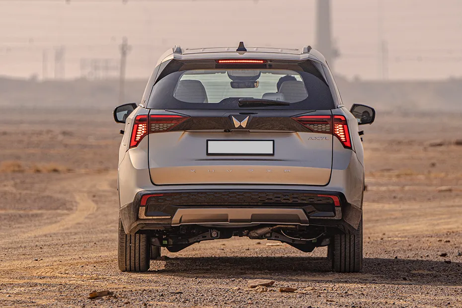 Mahindra XUV 7XO