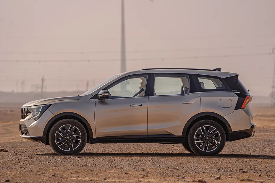 Mahindra XUV 7XO