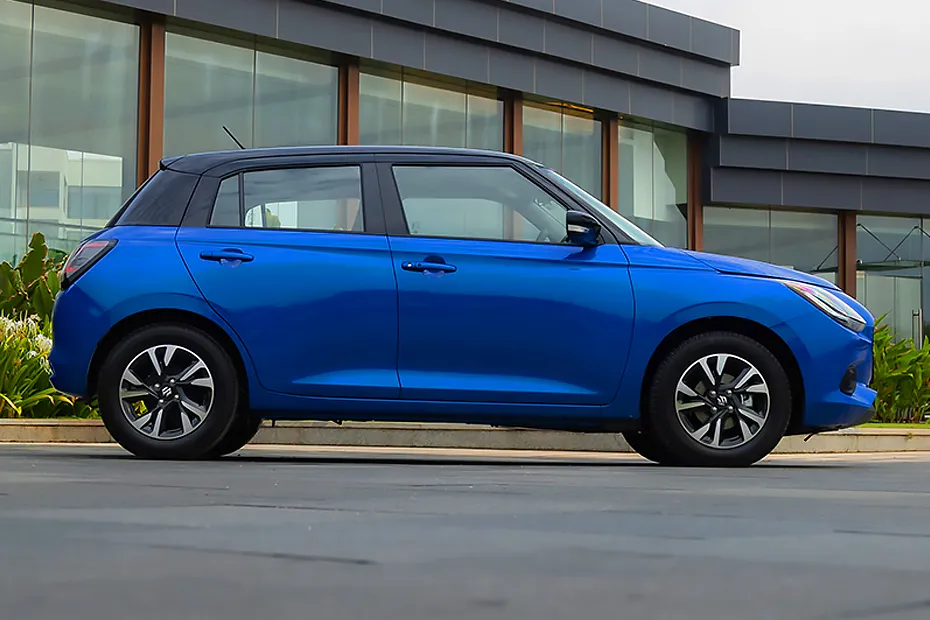 Maruti Suzuki Swift — Front Right View