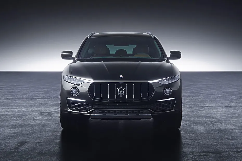 Maserati Levante exterior view 2