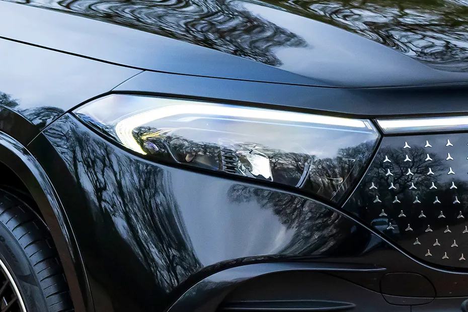 Mercedes-Benz EQA — Headlight