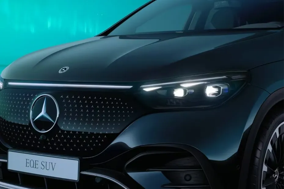Mercedes-Benz EQE SUV — Headlight