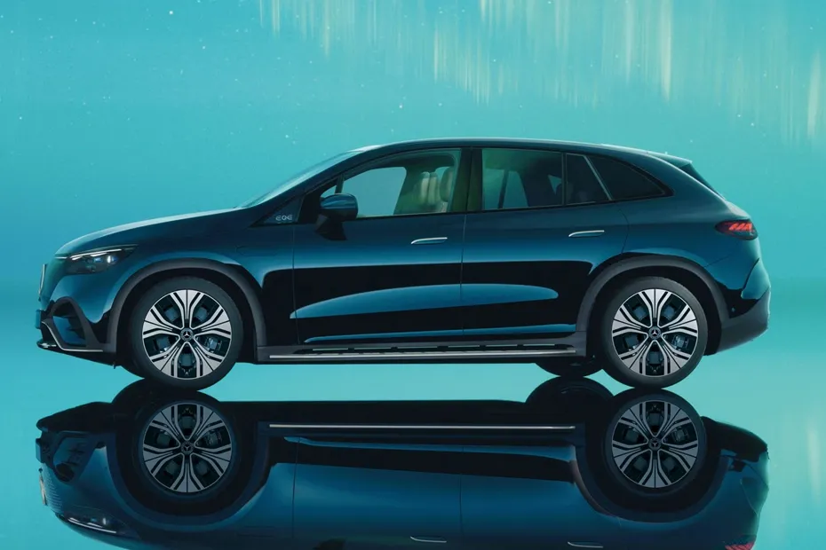Mercedes-Benz EQE SUV exterior view 2