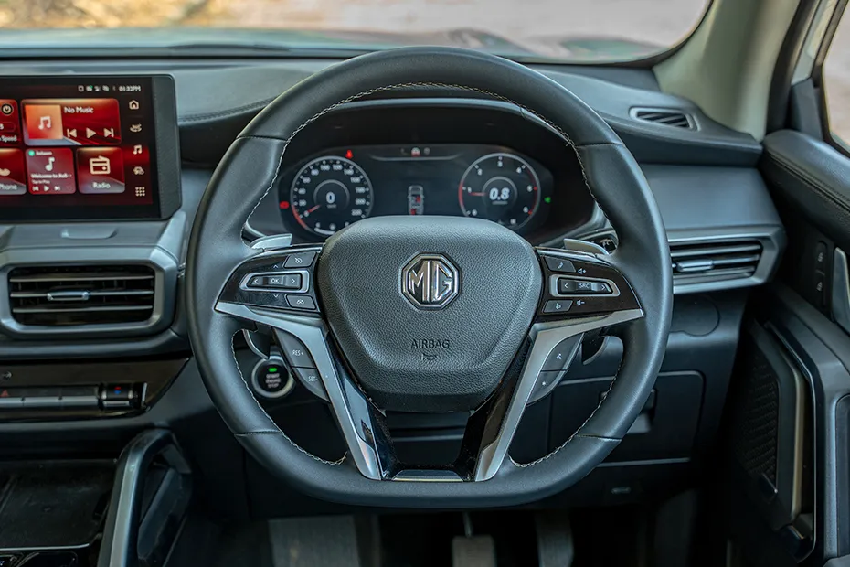 MG Majestor Interior — Steering Wheel