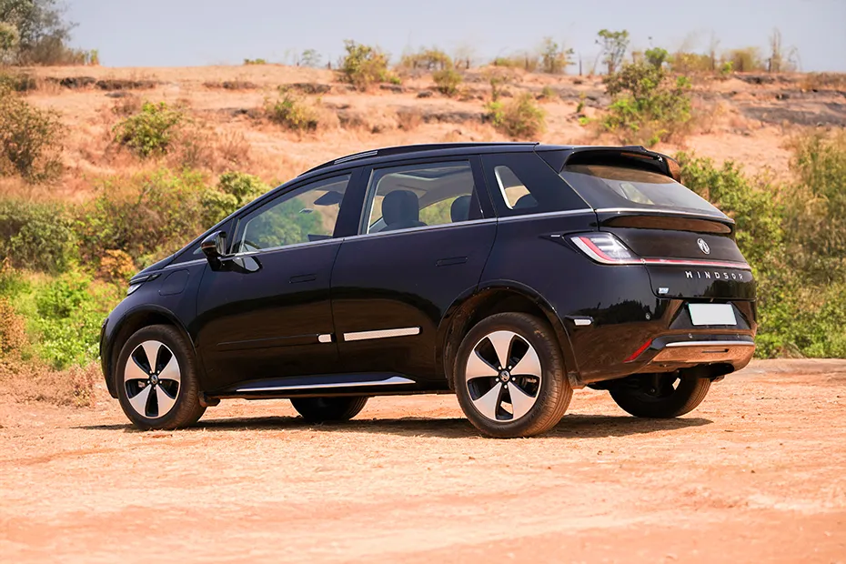 MG Windsor EV exterior view 4