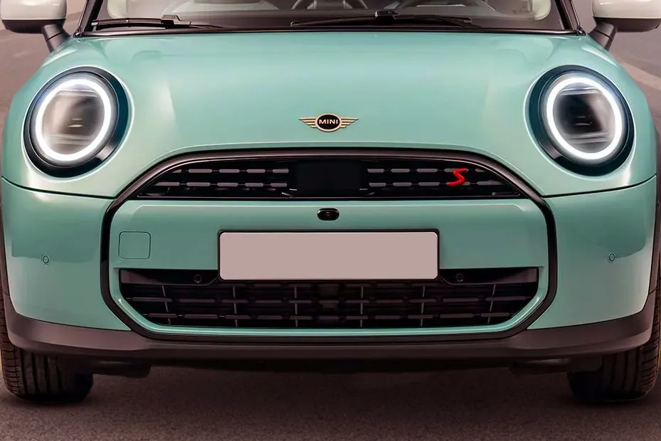 Mini Cooper S exterior view 5
