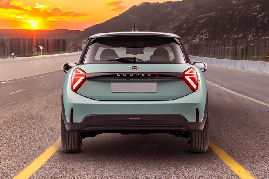 Mini Cooper S exterior view 4
