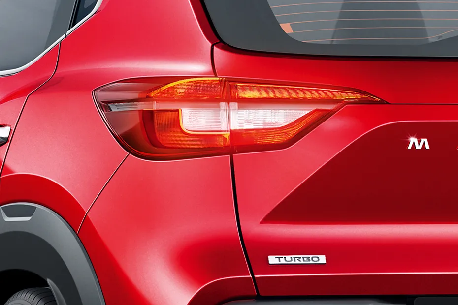 Nissan Magnite 2020-2024 — Taillight