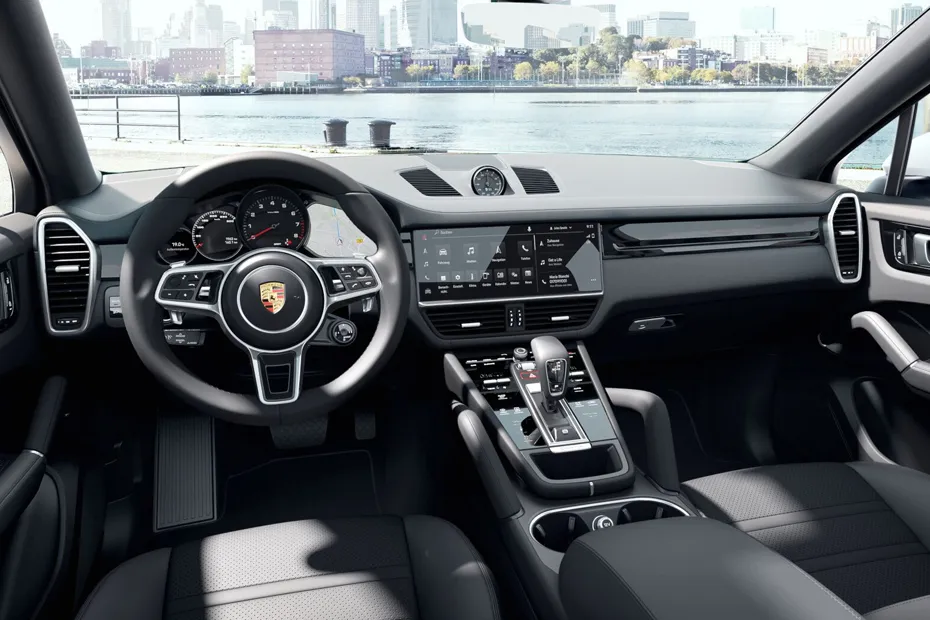 Porsche Cayenne Coupe 2019-2023 Interior — Dashboard