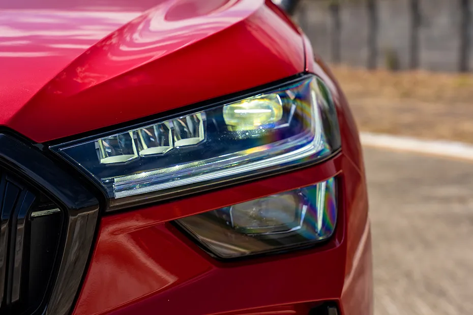 Skoda Kodiaq RS — Headlight