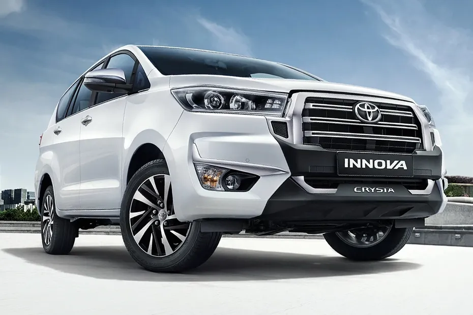 Toyota Innova Crysta — Exterior Image