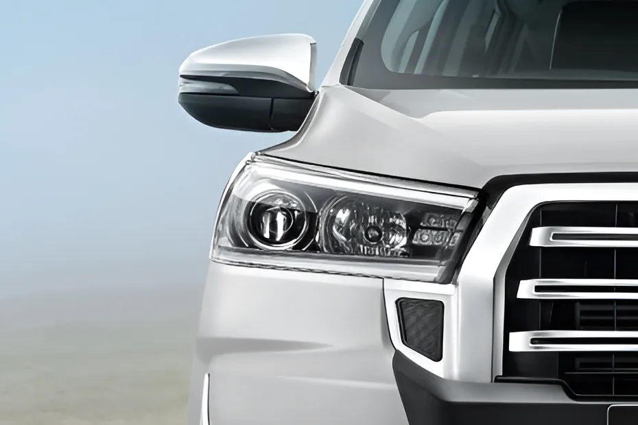 Toyota Innova Crysta — Headlight