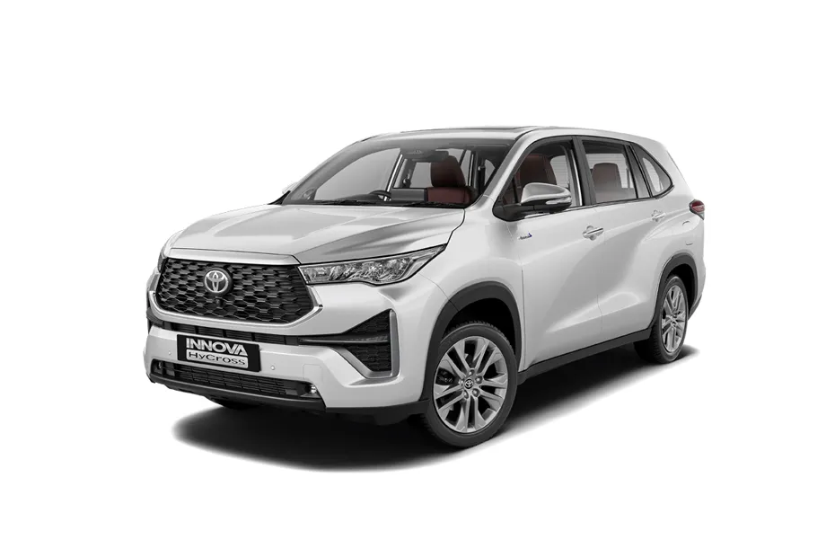 Toyota Innova Hycross — 222