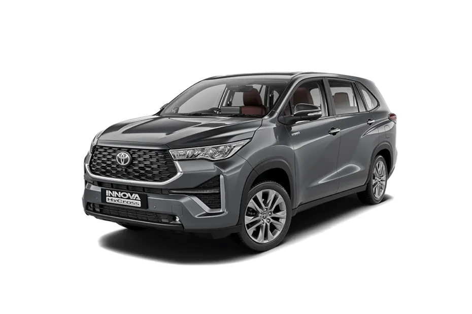 Toyota Innova Hycross — 224