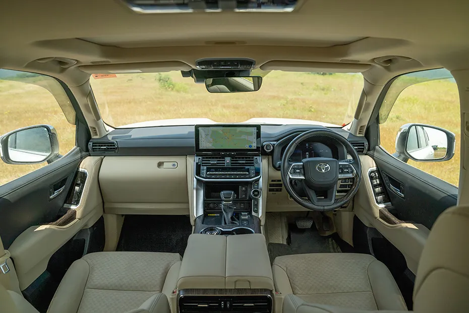 Toyota Land Cruiser 300 Interior — Dashboard