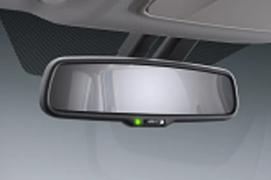 Toyota Urban cruiser Interior — Rear View Mirror Courtesy Lamps