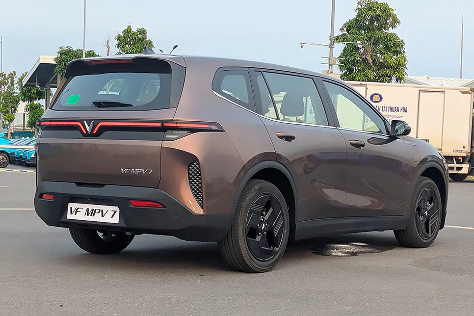VinFast VF MPV 7
