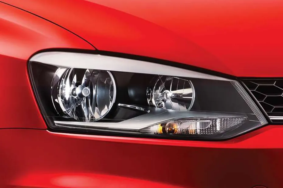 Volkswagen Polo — Headlight