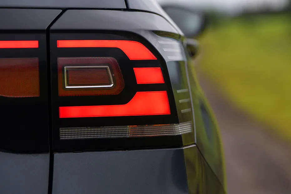 Volkswagen Taigun 2021-2026 — Taillight
