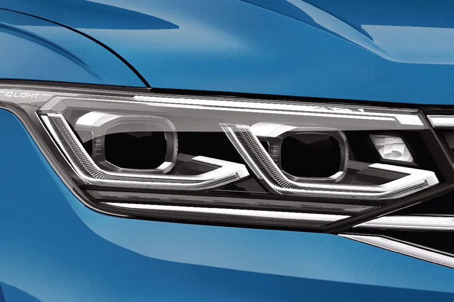 Volkswagen Tiguan — Headlight