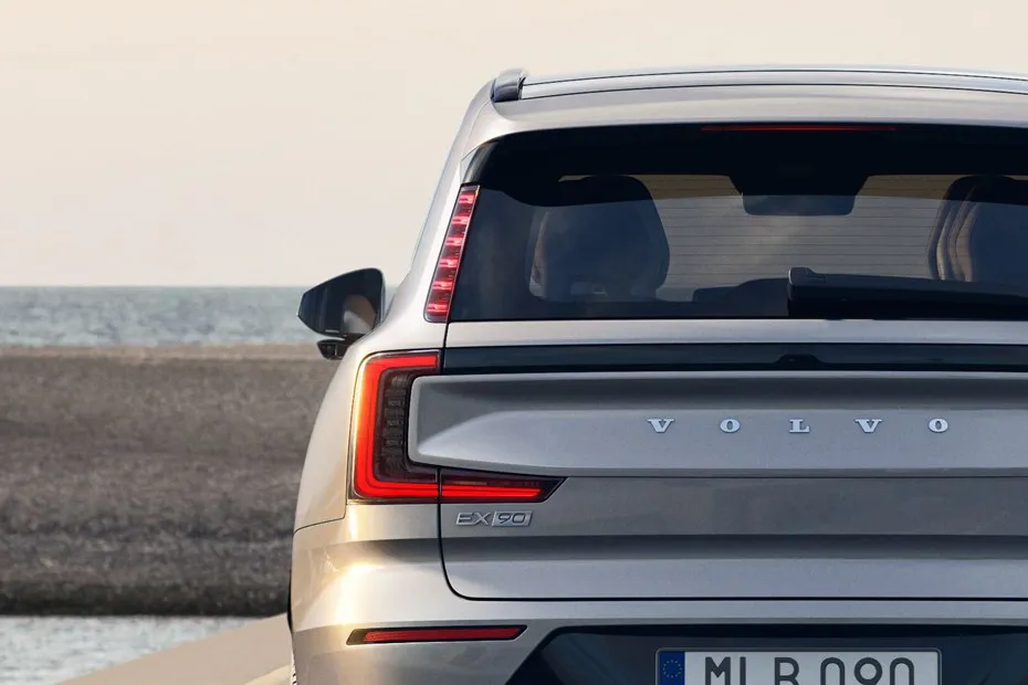 Volvo EX90 — Taillight
